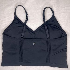 black fabletics sports bra